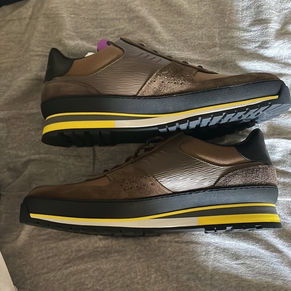 Never Worn 2020 Louis Vuitton Harlem Richelieu shoes extra laces original box. - Picture 6 of 6